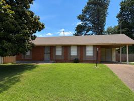 featured image of 4493 Westmont Rd