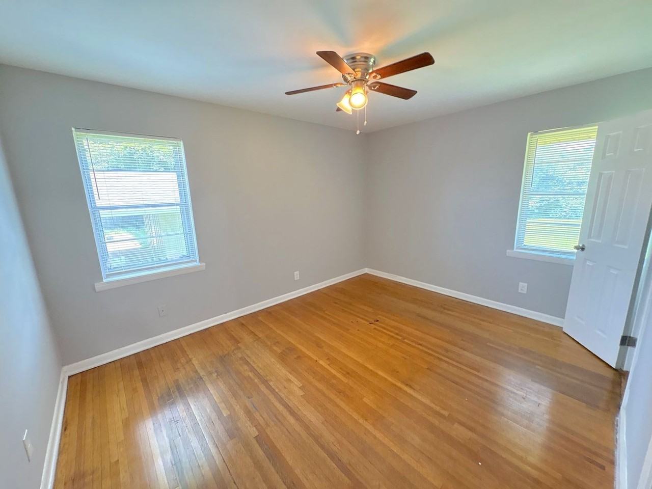 4493 Westmont Rd - Photo 3 of 13
