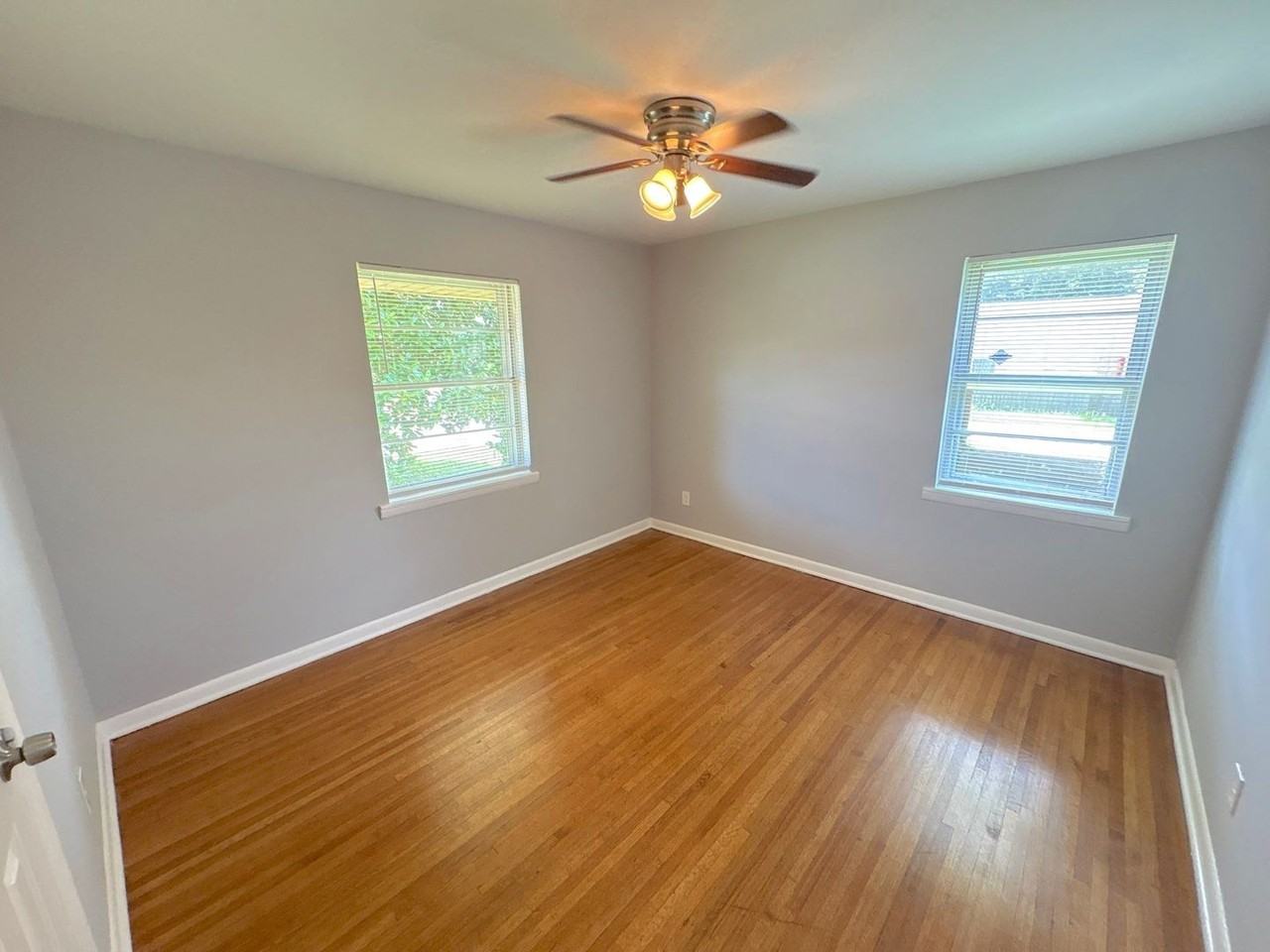4493 Westmont Rd - Photo 5 of 13