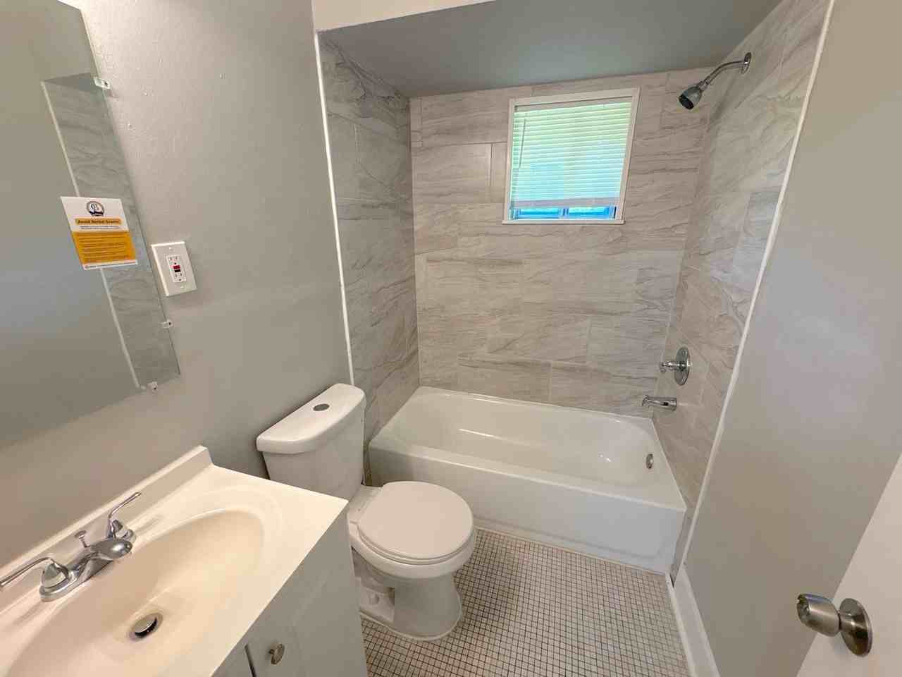 4493 Westmont Rd - Photo 6 of 13