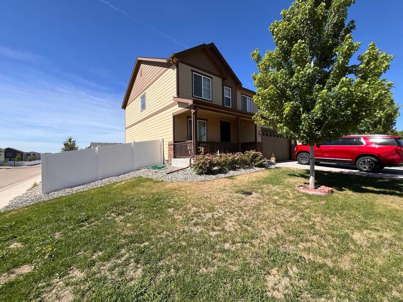 1845 Tinker Dr - Photo 2 of 38