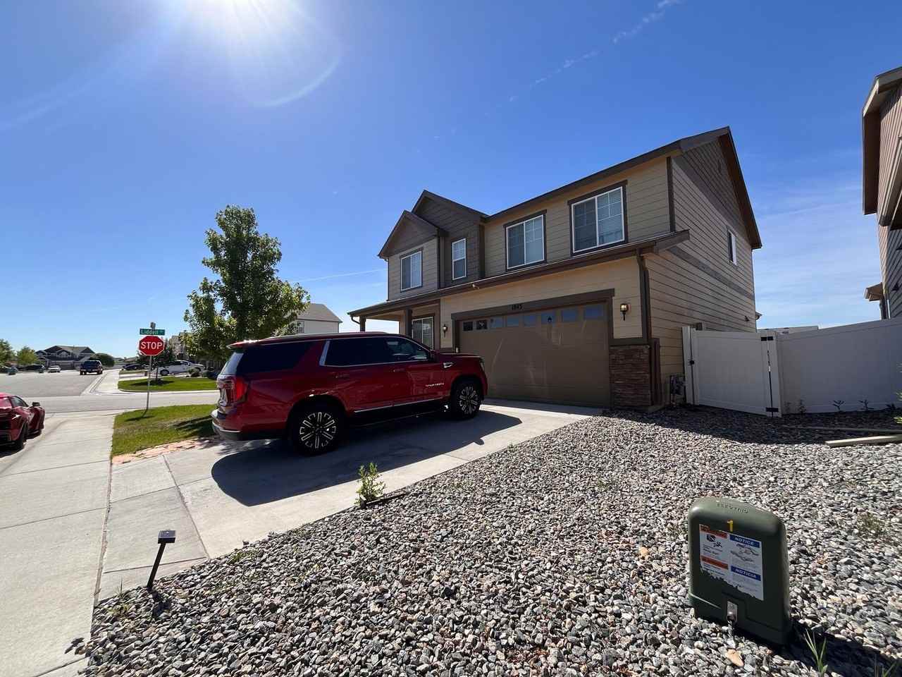 1845 Tinker Dr - Photo 3 of 38