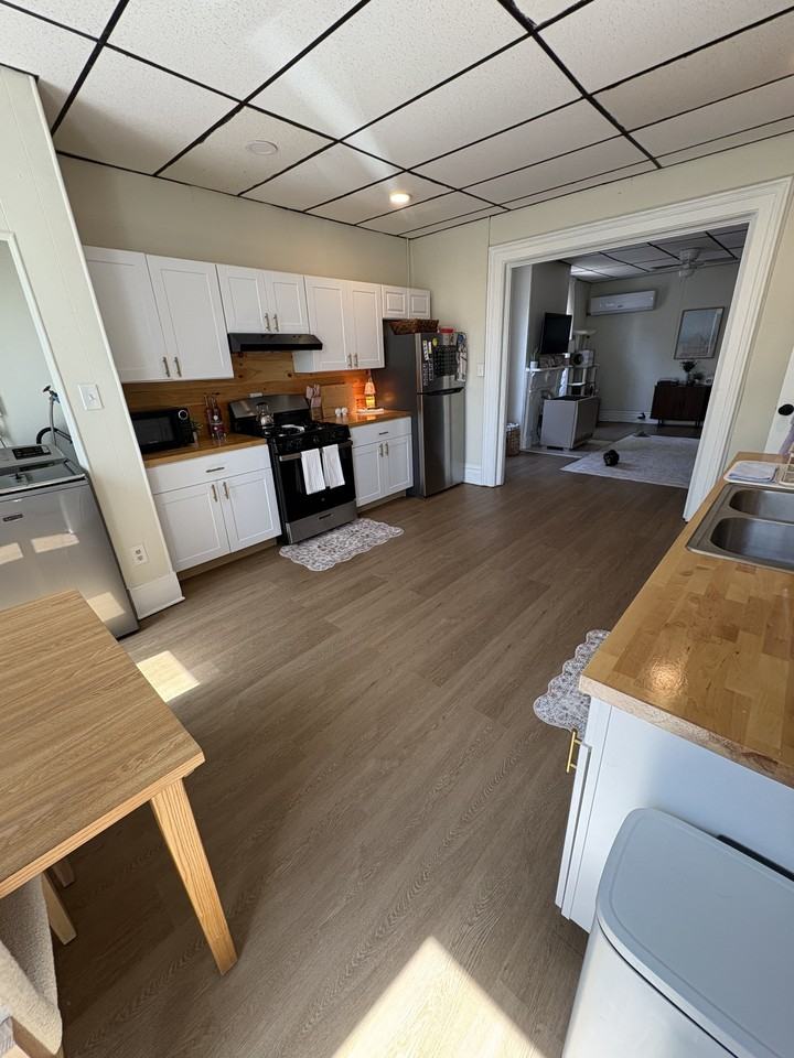 929 Broadway - 2 #2 - Photo 2 of 11