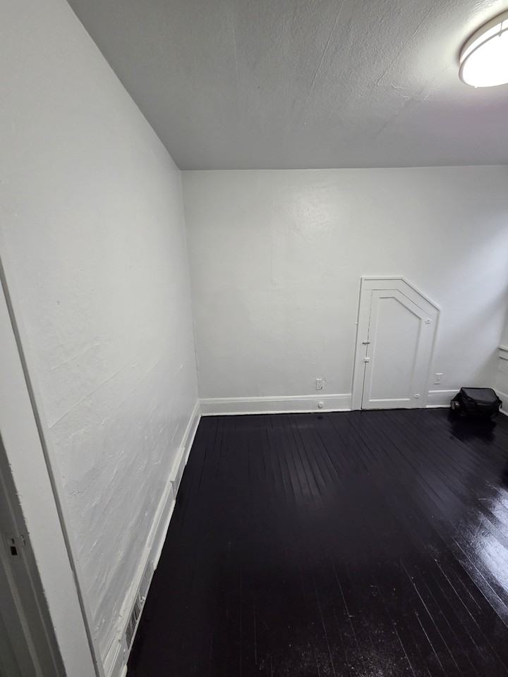 5530 N 41st St #2 - Photo 2 of 9