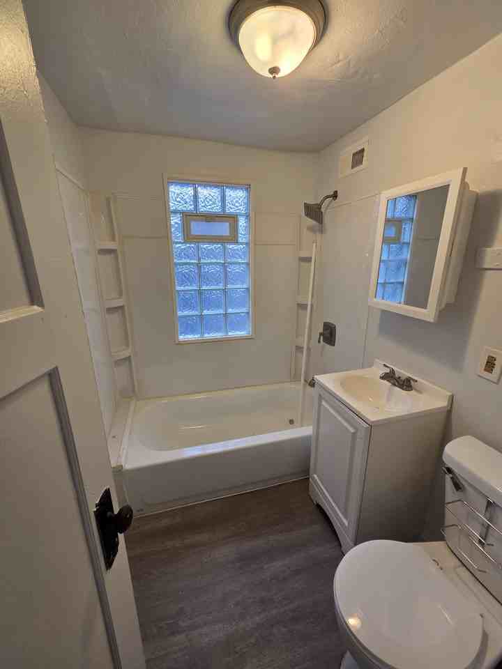 5530 N 41st St #2 - Photo 6 of 9