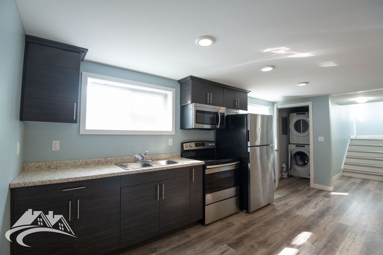 88 Grand Ave E #3 - Photo 3 of 10