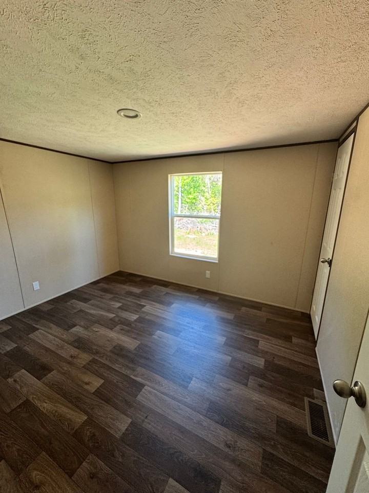1237 Long Branch Rd Trlr I - Photo 5 of 20