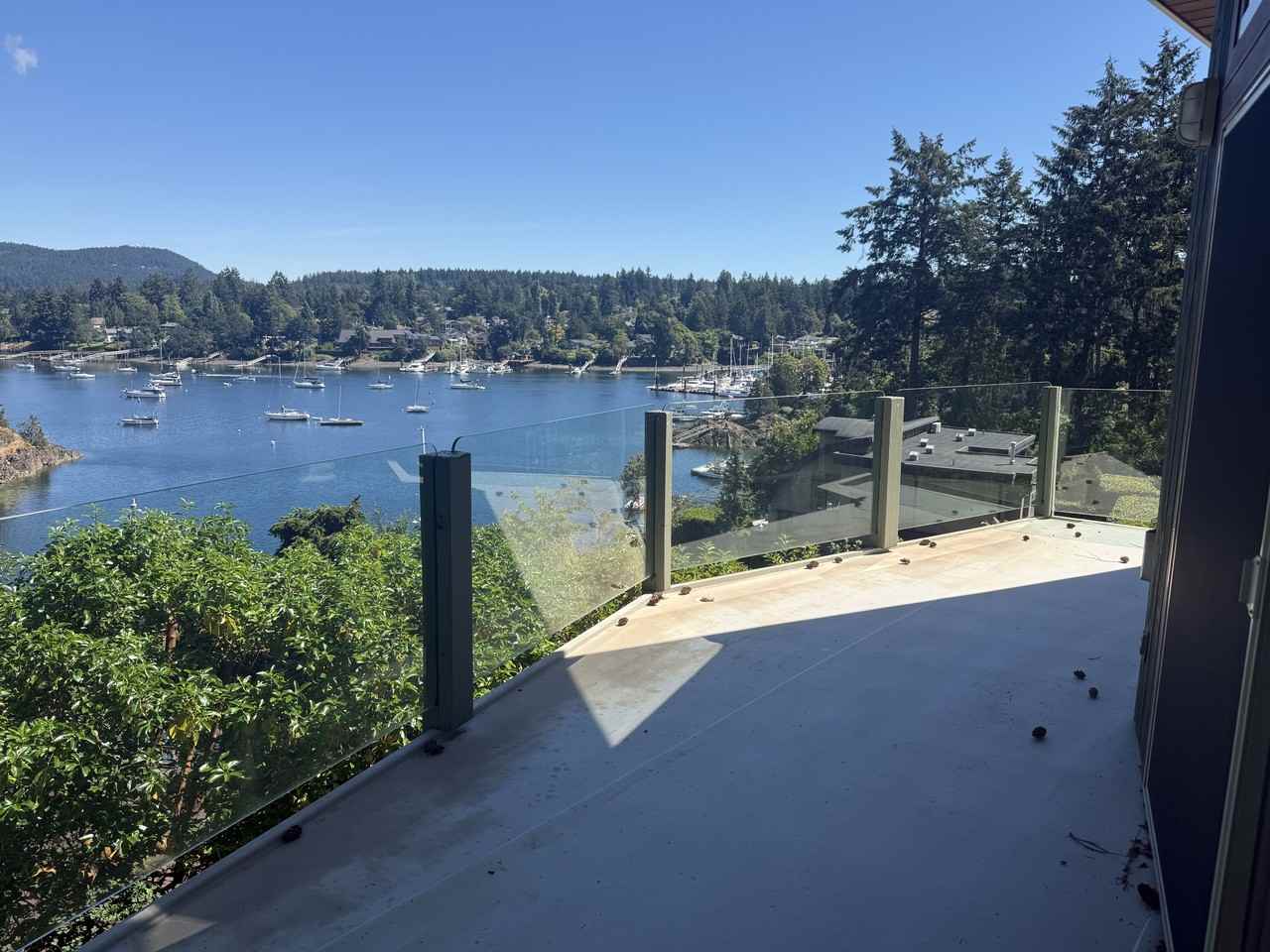 752 Sea Dr #1 - Photo 3 of 21