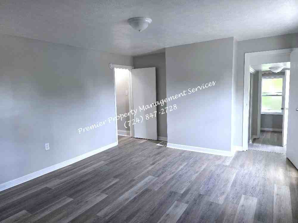 1600 4th Ave #1 - Photo 4 of 10