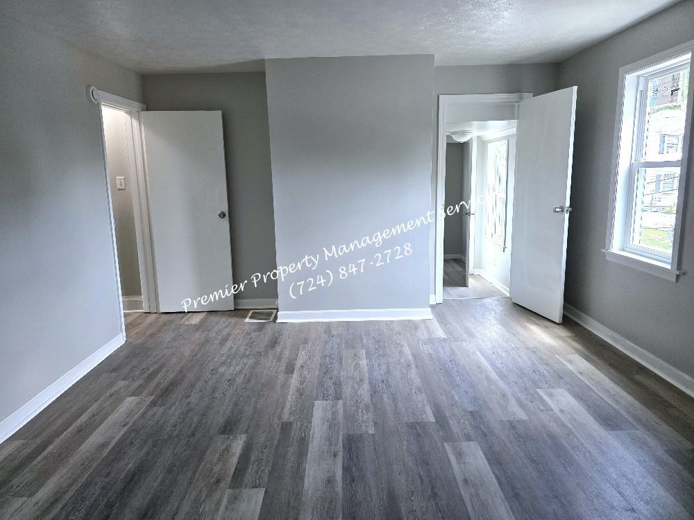 1600 4th Ave #1 - Photo 6 of 10