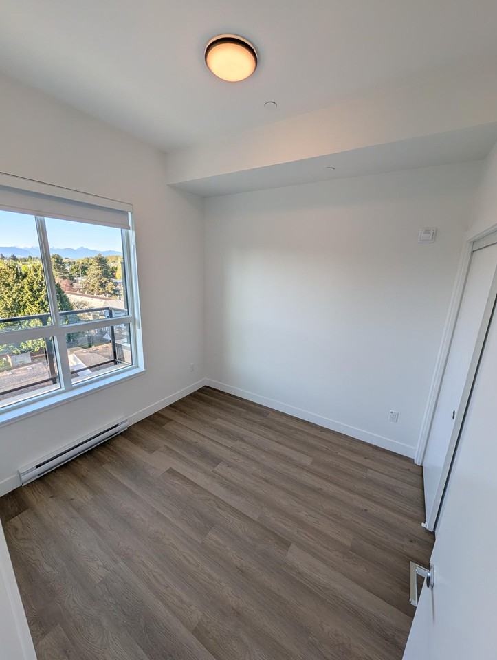 7738 119A Street #609 - Photo 4 of 9
