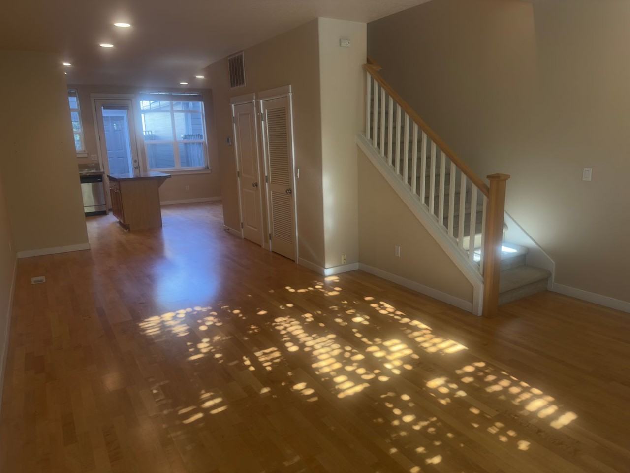 8628 Se 9th Ave #12 - Photo 6 of 22