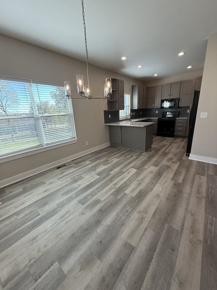 8537 Kickapoo St #8537 - Photo 2 of 8