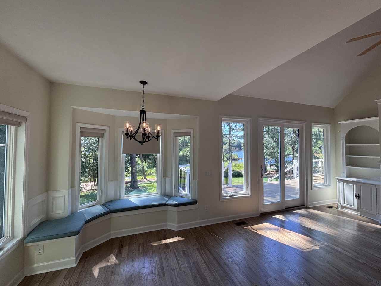 105 Lake View Dr E #1 - Photo 6 of 29