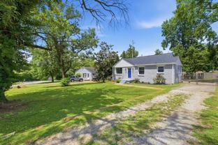 240 Ridgeway Dr - Photo 1 of 1