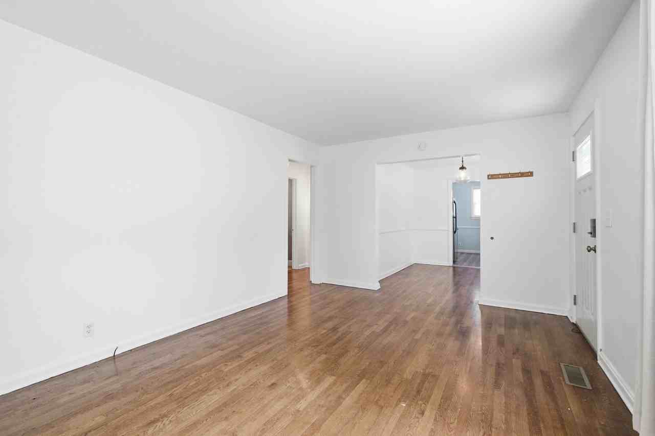 240 Ridgeway Dr - Photo 6 of 27