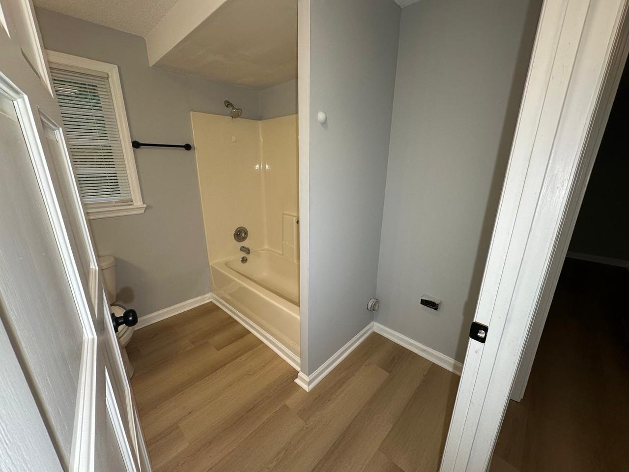 64 Nebo Dr #B - Photo 3 of 10