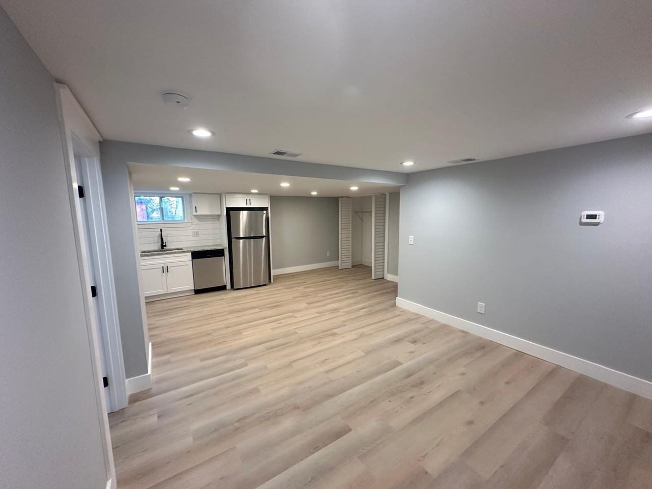 520 Jerry Ln Sw #B - Photo 2 of 10
