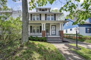 featured image of 936 Selwyn Rd #1