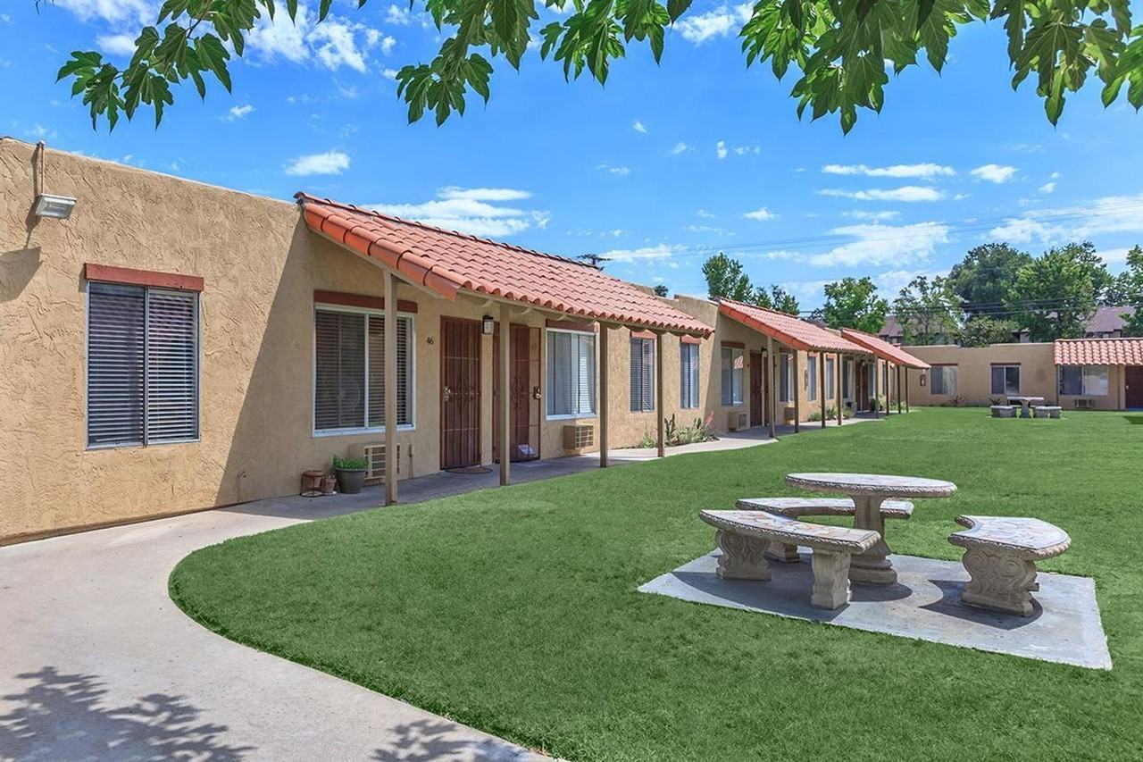 Mollison Villas - Photo 6 of 21