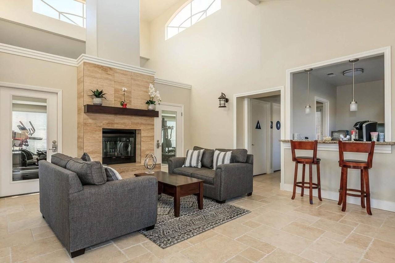 Arezzo Apartment Homes! - Photo 5 of 20