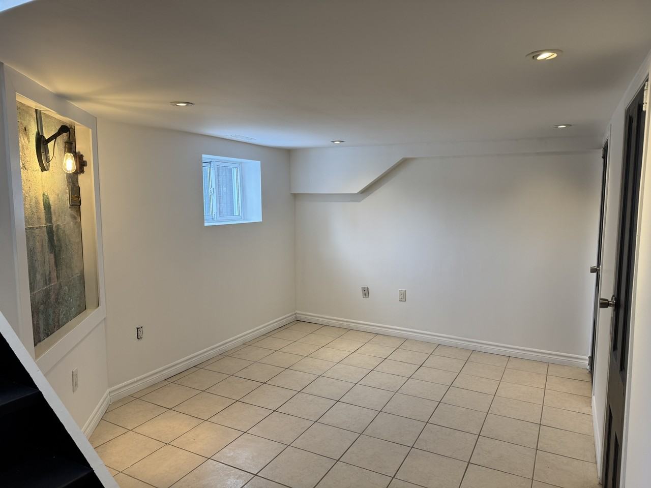 2A Tiverton Avenue - Photo 4 of 21