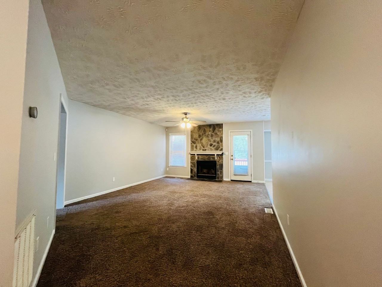 3108 Jimmy Ct - Photo 2 of 22