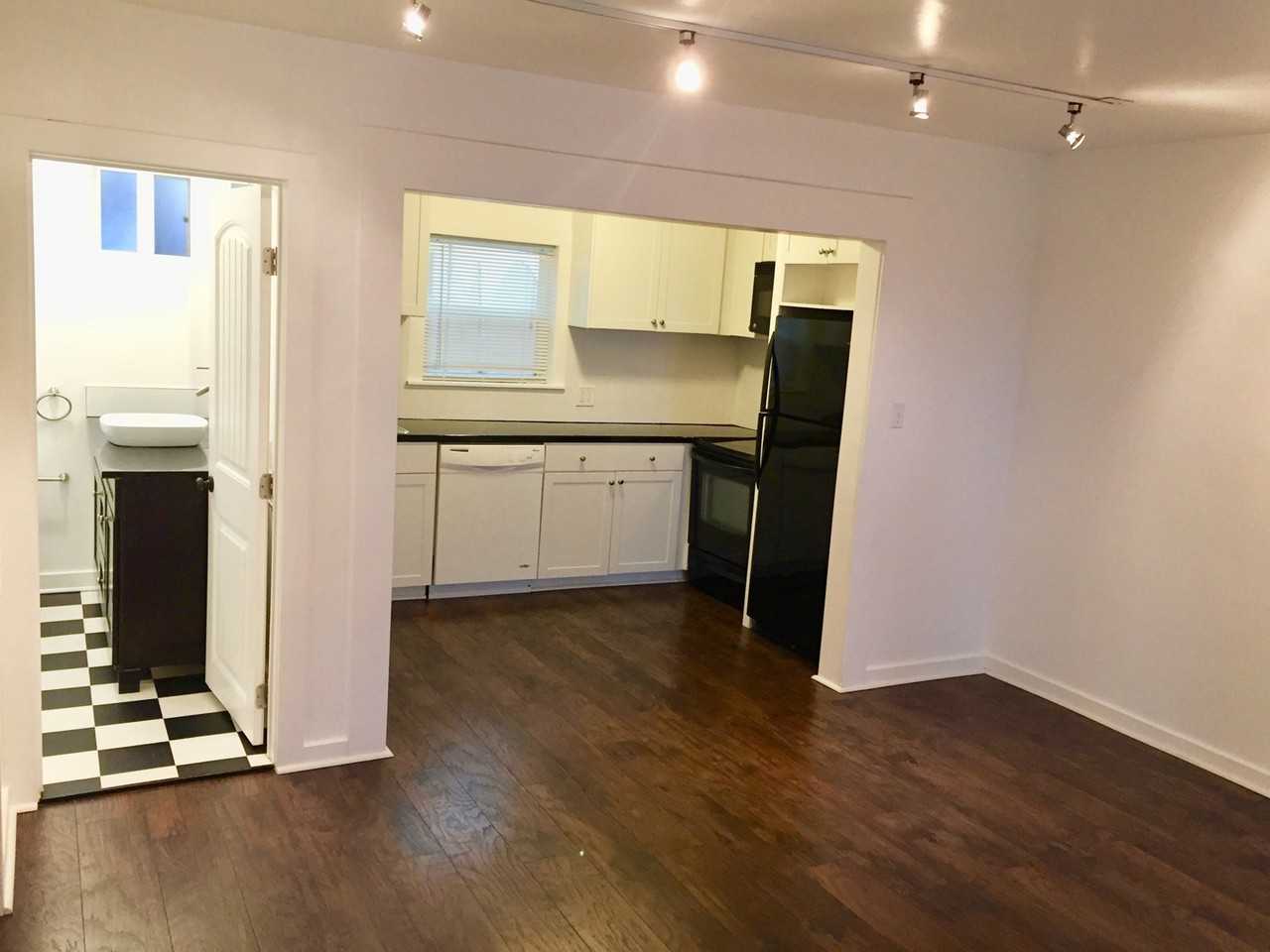 4646 Park Blvd - Photo 3 of 50