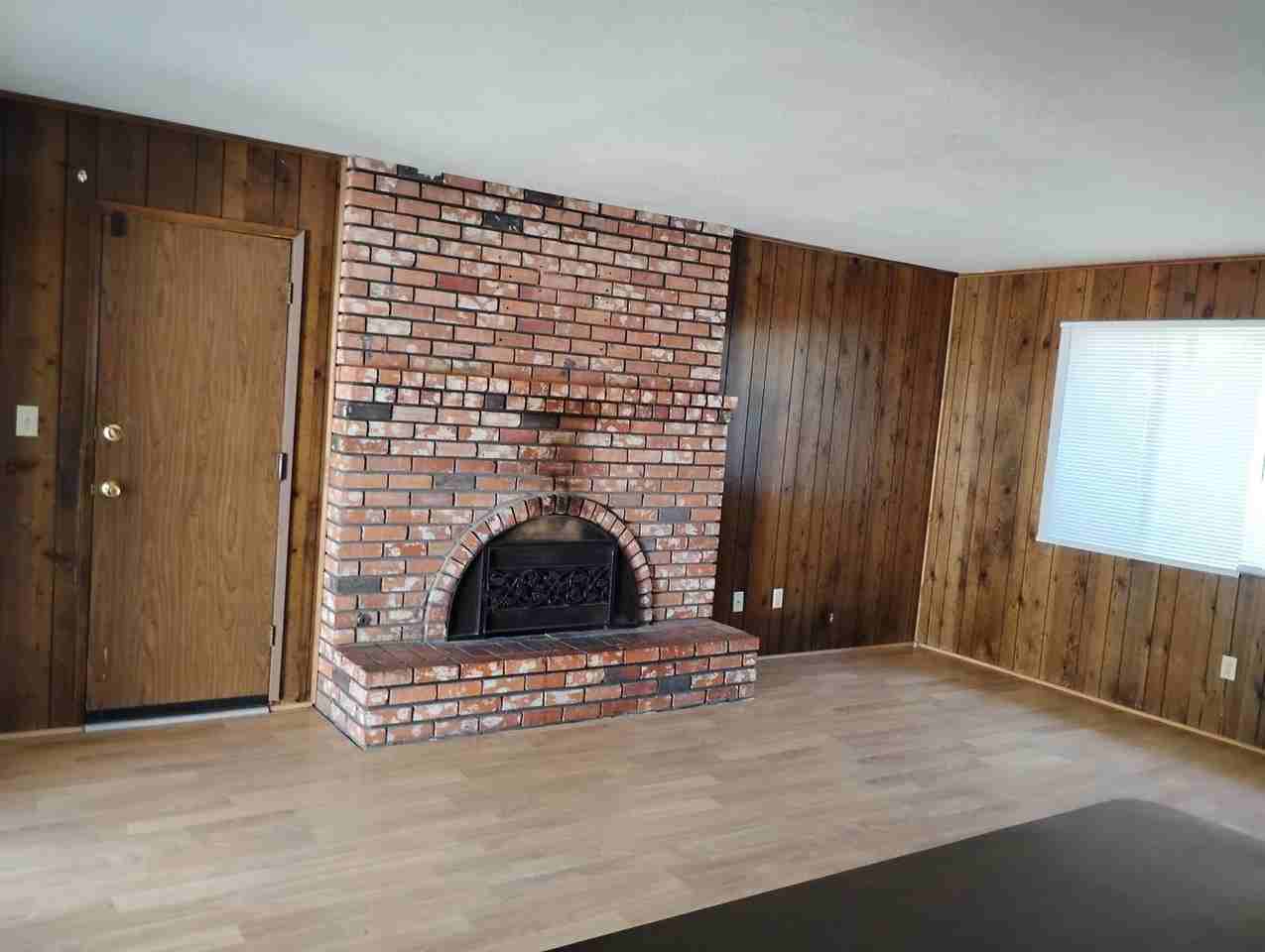 635 Stanford Ct - Photo 5 of 7