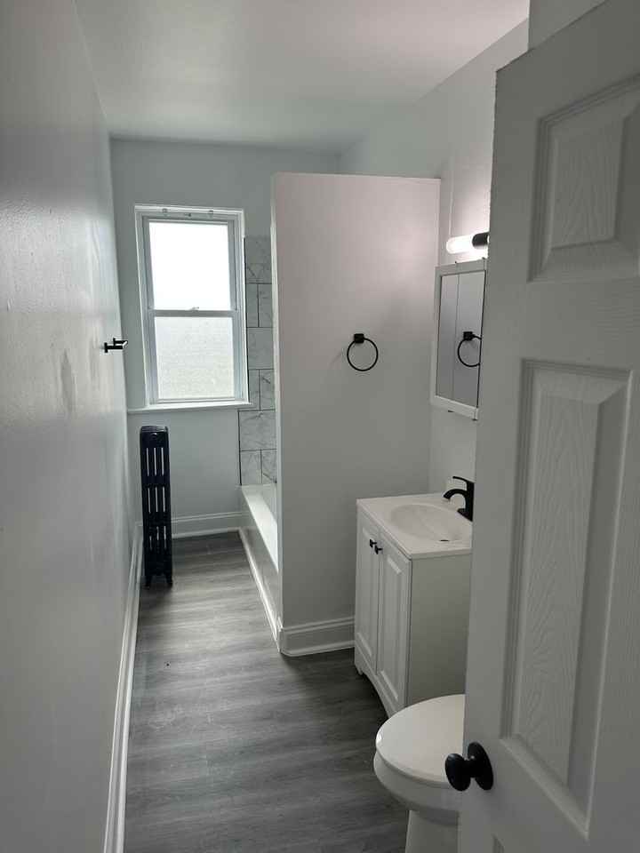 10-18 S Homan Ave - Photo 4 of 13
