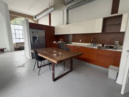 featured image of 2121 E 7th Pl