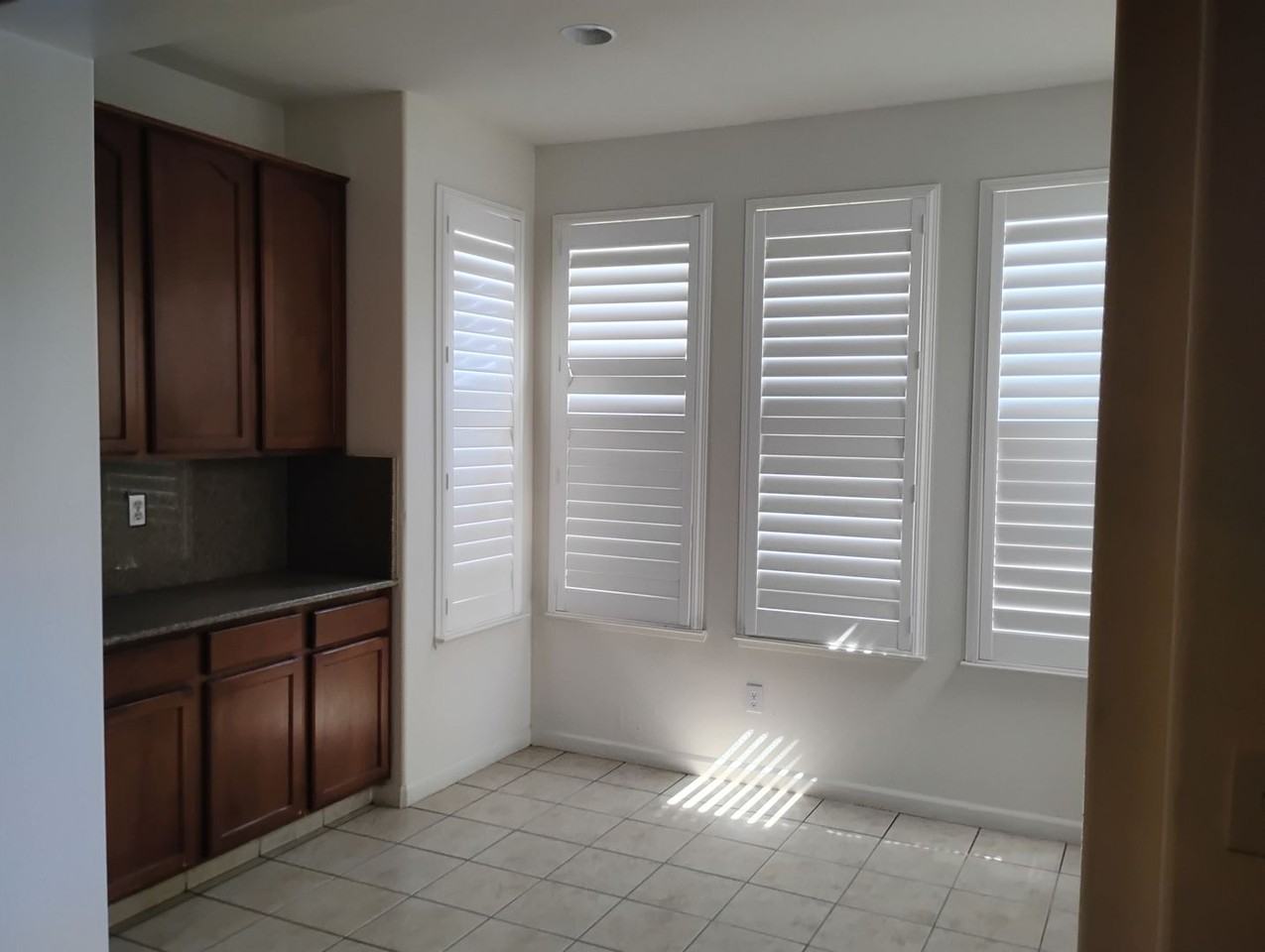 1261 Baxter Dr - Photo 2 of 8