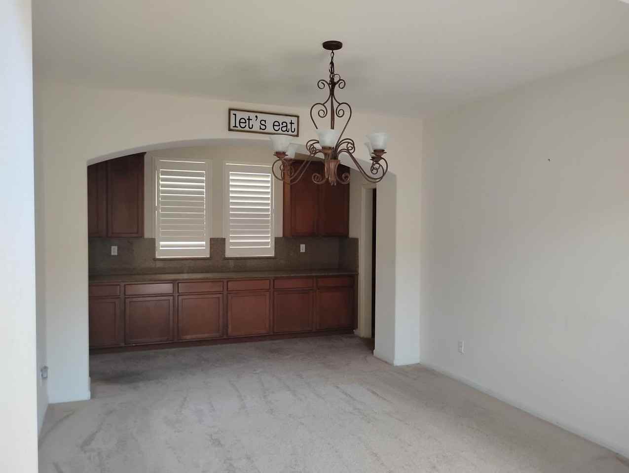1261 Baxter Dr - Photo 6 of 8