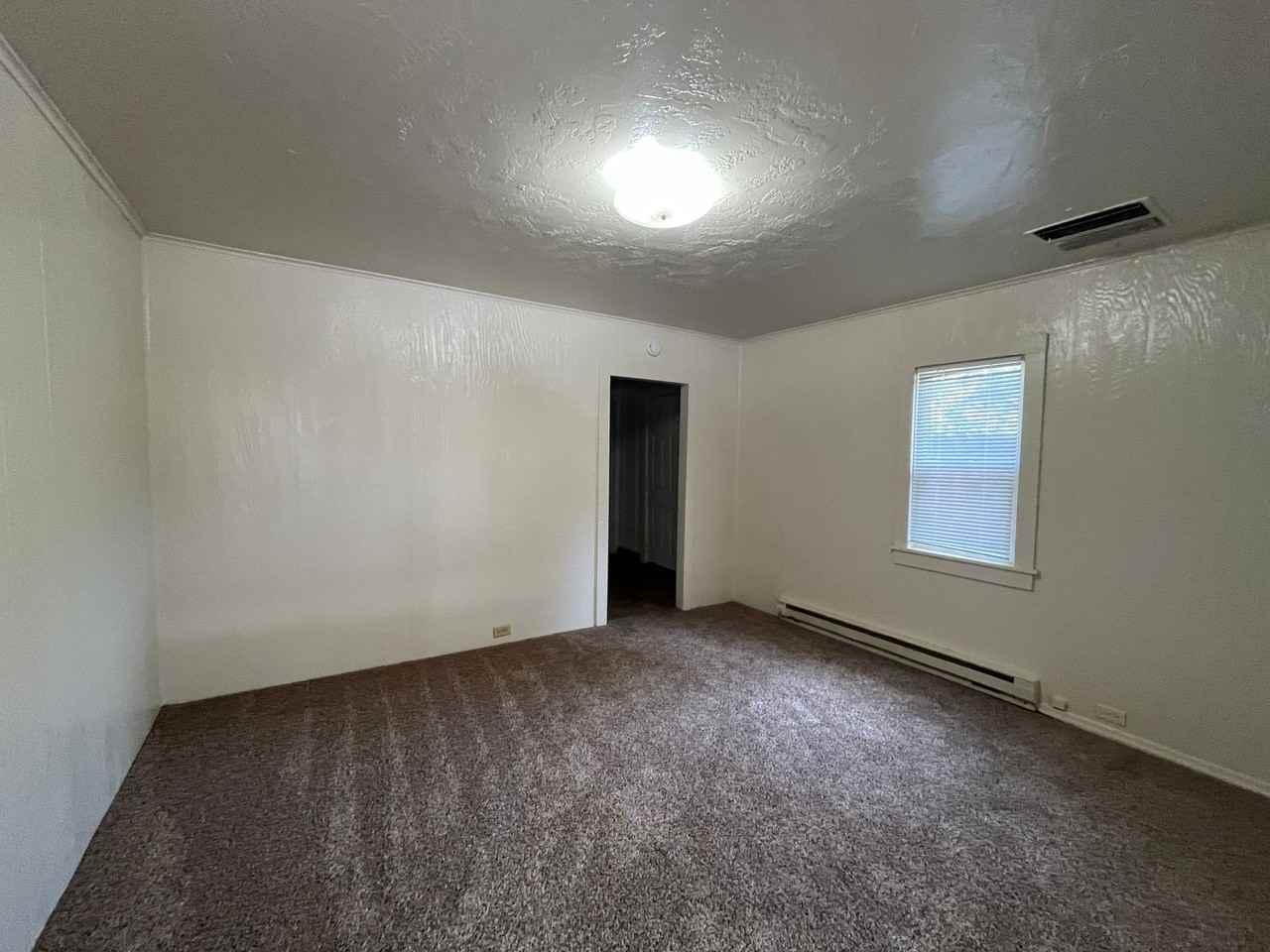 1034 State St - Photo 5 of 15