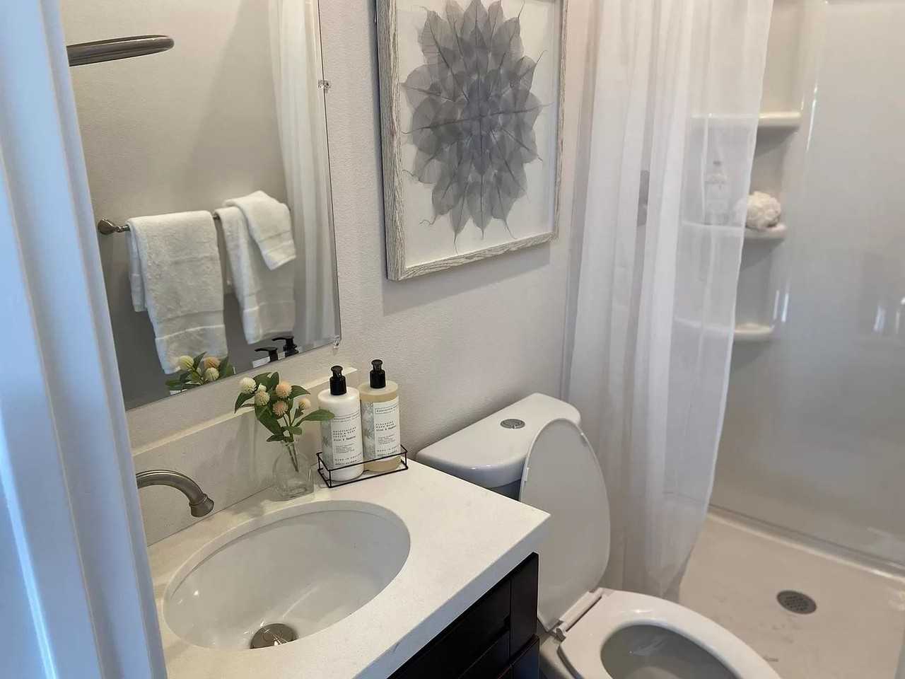 2187 Everett Ave #4 - Photo 4 of 12