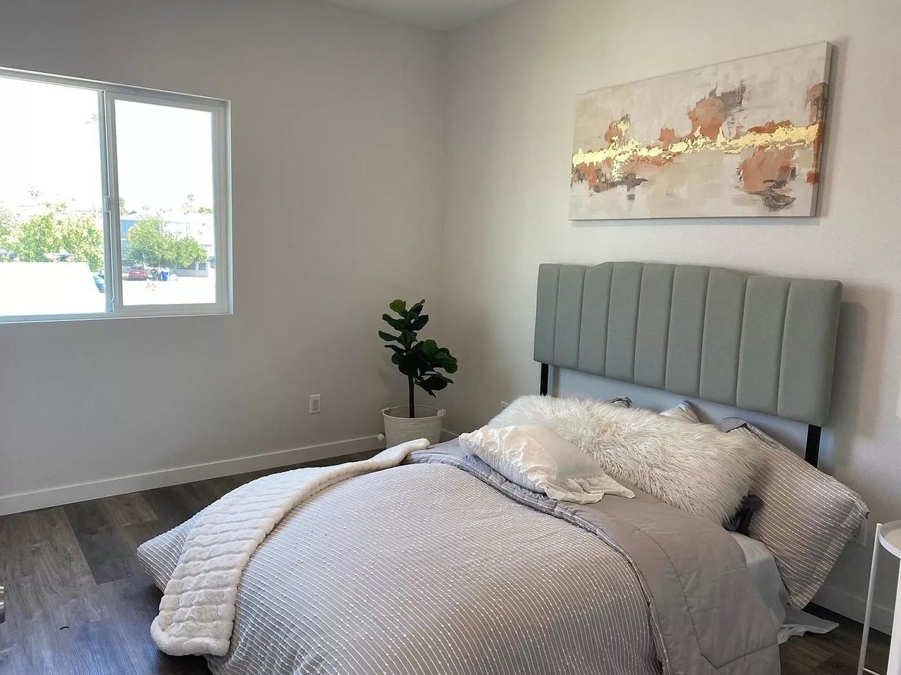 2187 Everett Ave #4 - Photo 6 of 12