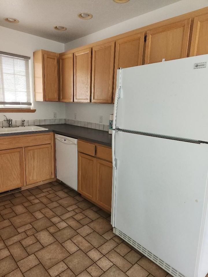 2262 Ironwood St - Photo 6 of 22