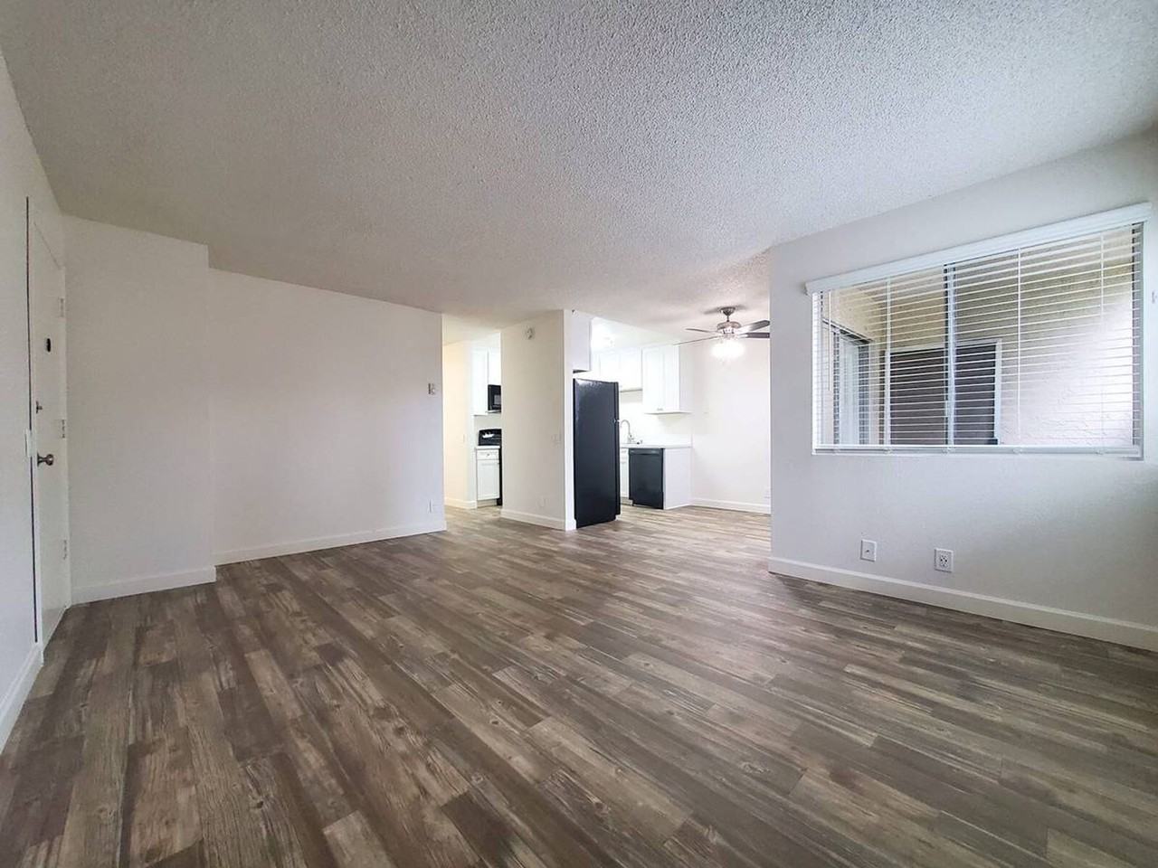 The Pines Apartments - Photo 3 of 23