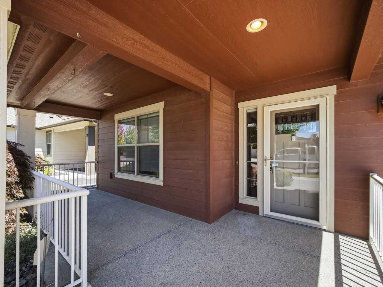 20119 E Glenbrook Ave - Photo 3 of 49