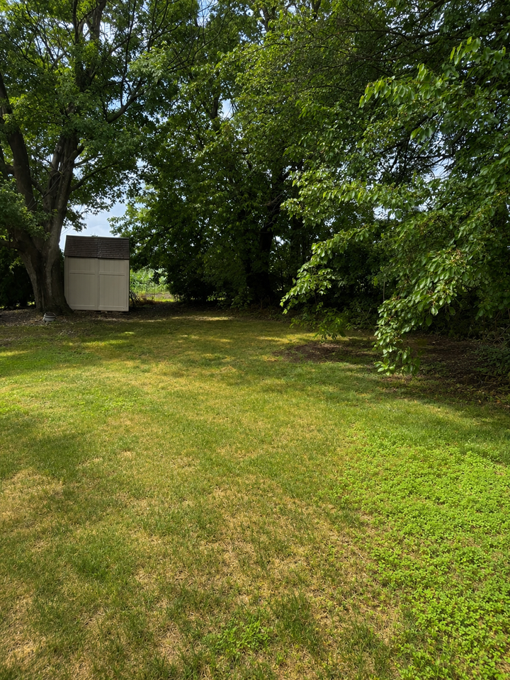 138 W 5th Ave - Photo 5 of 7