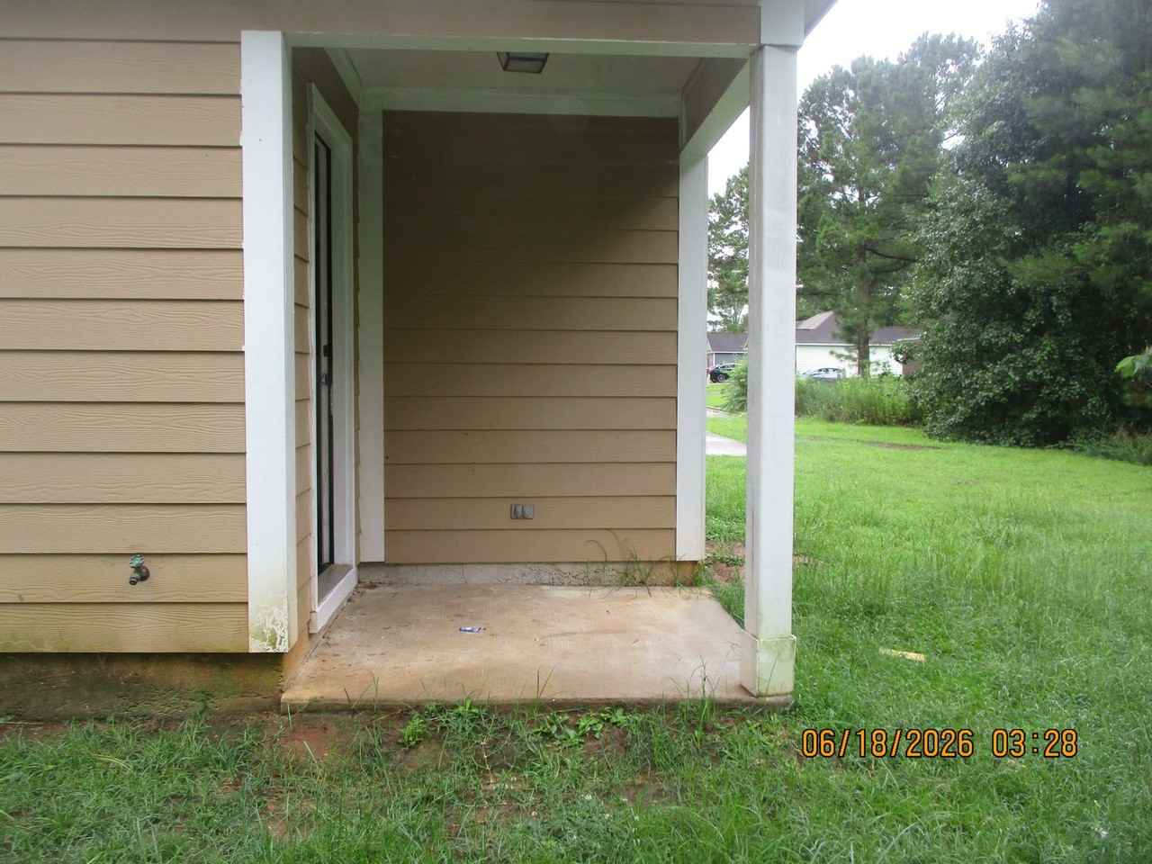 3907 Ipswitch Ln - Photo 3 of 11