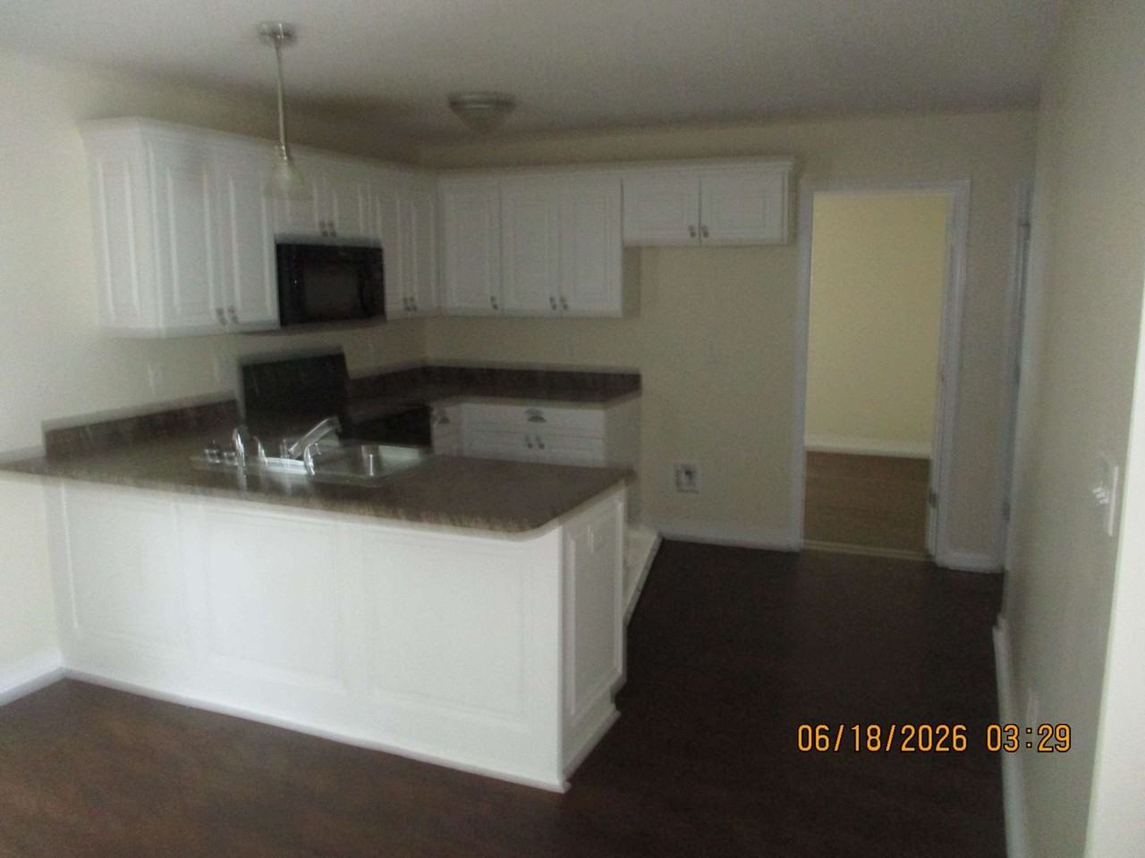 3907 Ipswitch Ln - Photo 7 of 11