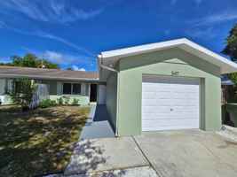 featured image of 5417 Desoto Pl