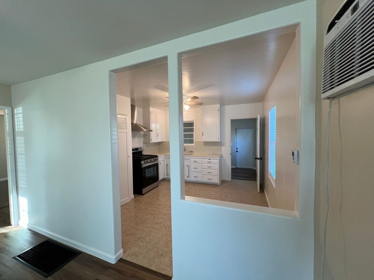 102 Village Rd - Photo 5 of 21