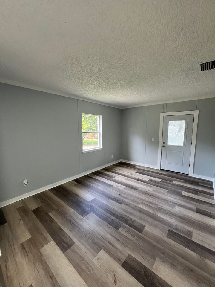 3187 Patsburg Pl - Photo 7 of 9