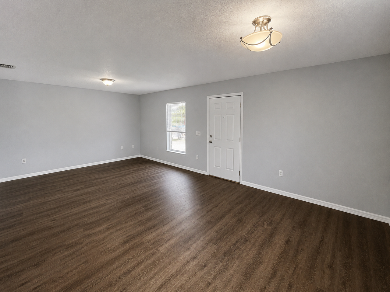 38621 Rose Ln - Photo 4 of 9