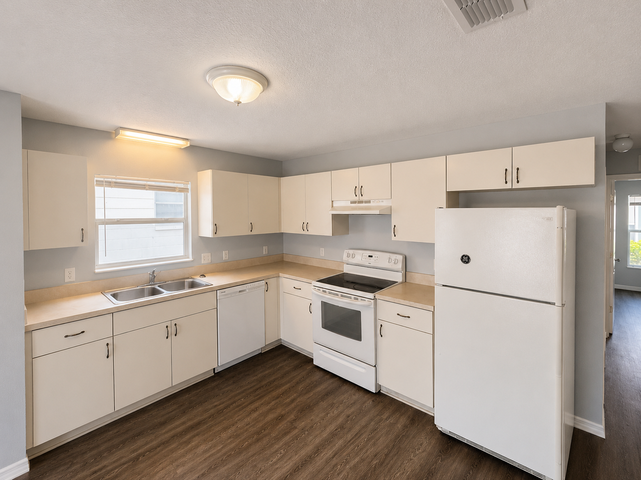 38621 Rose Ln - Photo 5 of 9