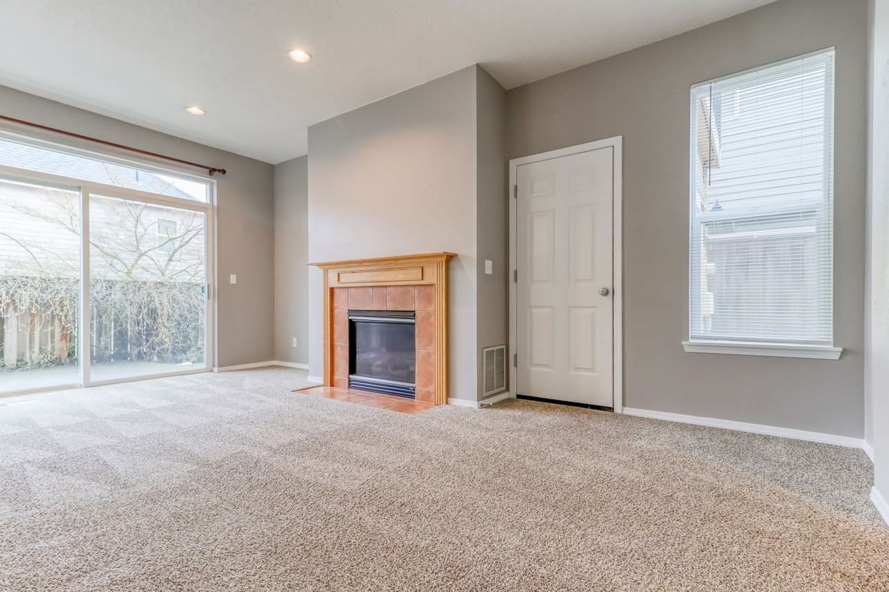20467 Sw Rosemount St - Photo 3 of 27