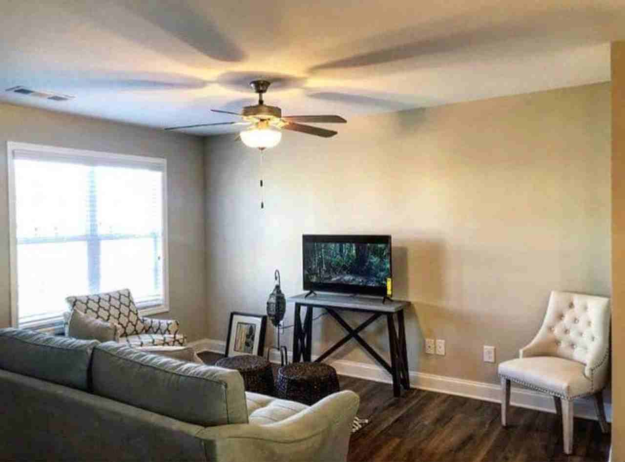 855 Wills St - Photo 3 of 4