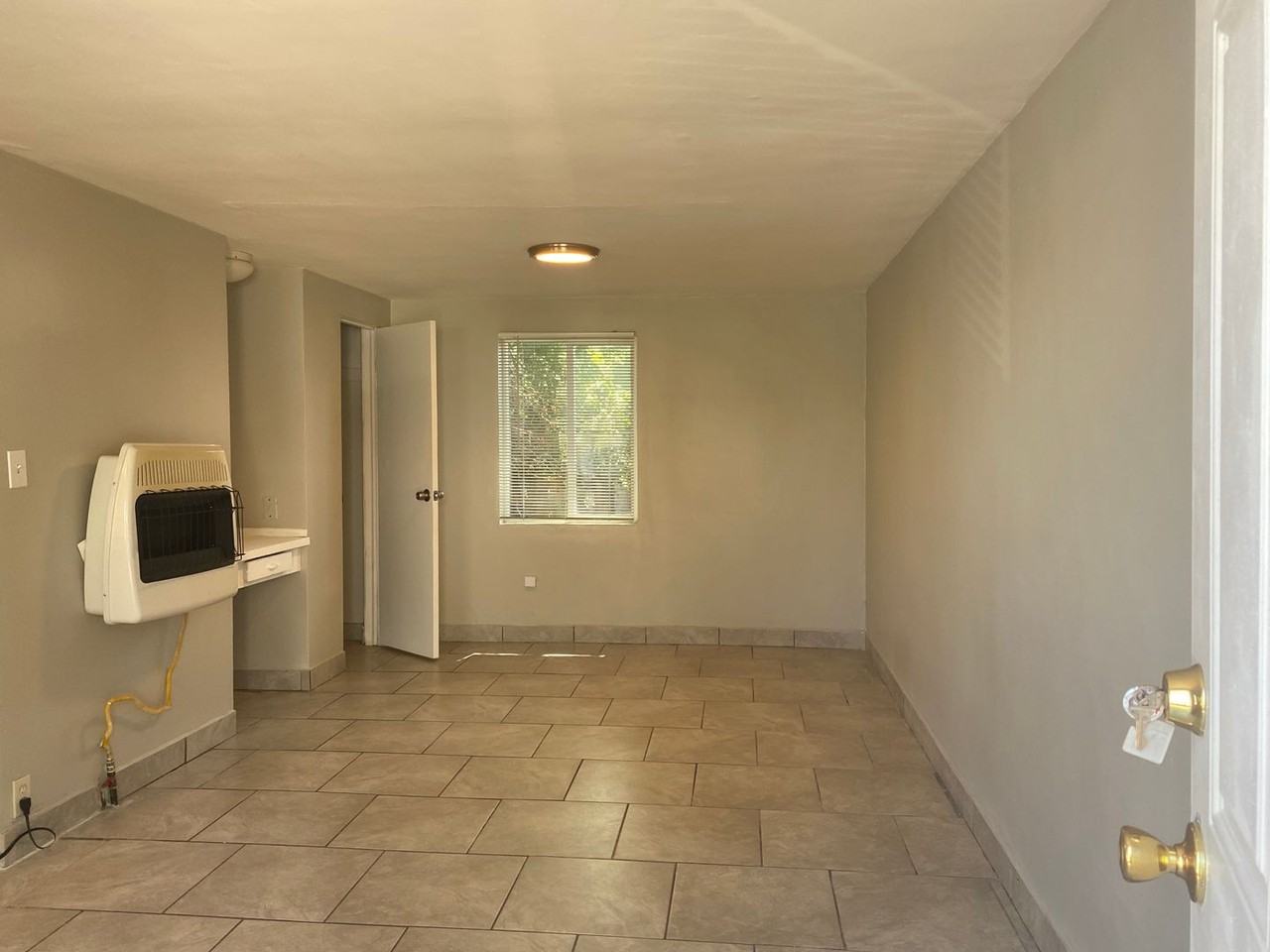 Swope Ave Apartments - Photo 4 of 19